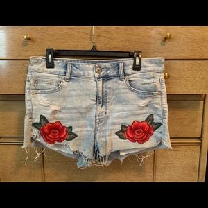 American Eagle Hi-Rise Shortie